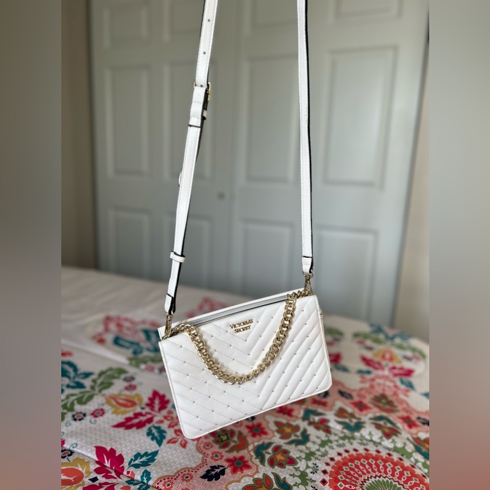 Victoria’s Secret white bag